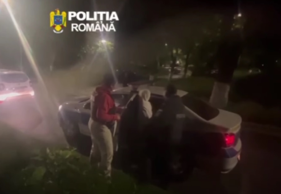 Trei tineri reținuți de polițiștii hunedoreni pentru furt calificat și infracțiuni rutiere