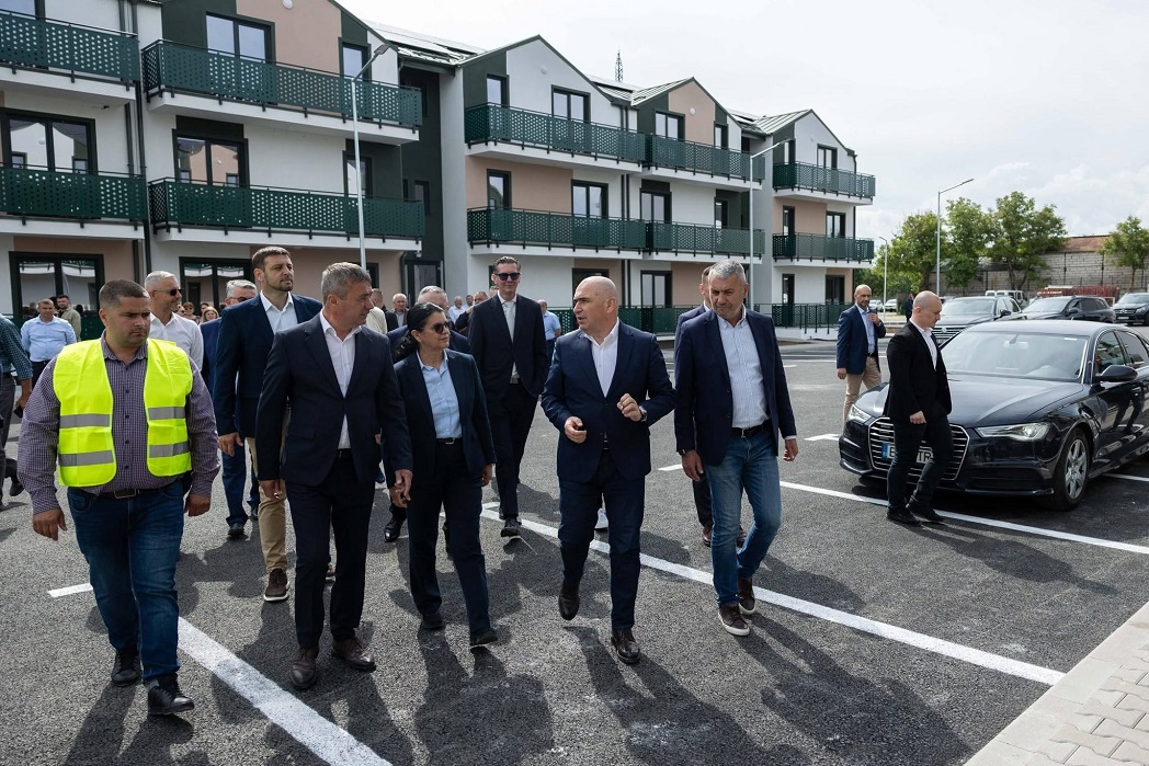 Ilie Bolojan a verificat investițiile PNRR din Hațeg și a inaugurat noua creșă din Simeria