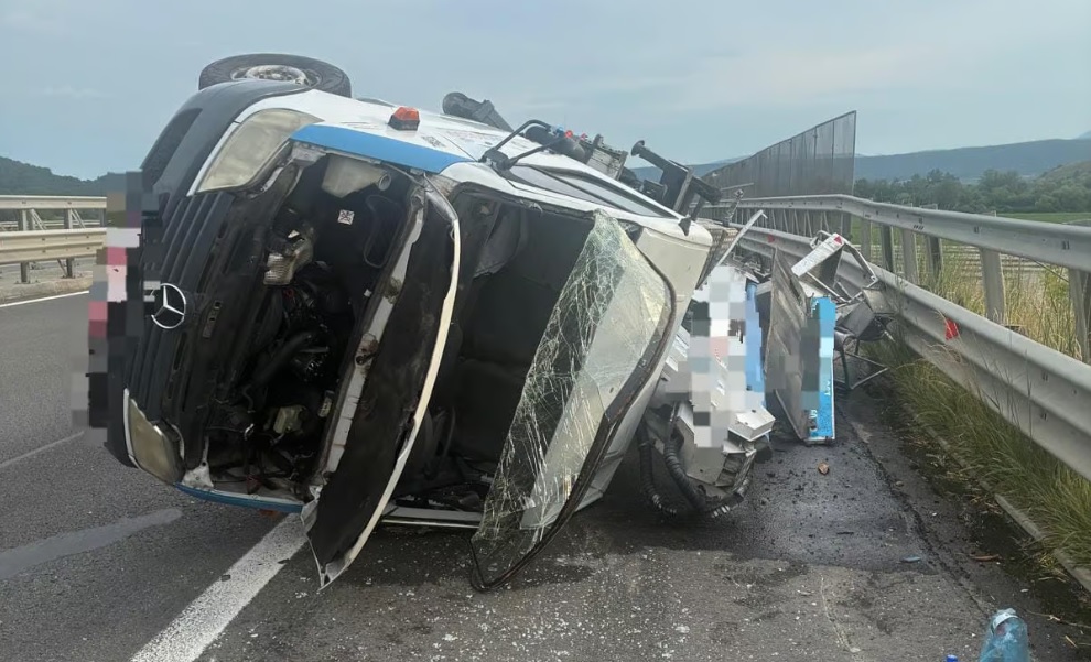 Accident pe Autostrada A10, între Decea și Aiud: O persoană a avut nevoie de îngrijiri medicale!