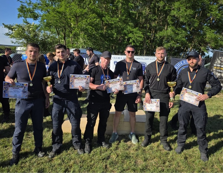 Campioni la „StrongMan Competition” 2026: doi polițiști din cadrul Serviciului pentru Acțiuni Speciale Bihor au obținut locul I