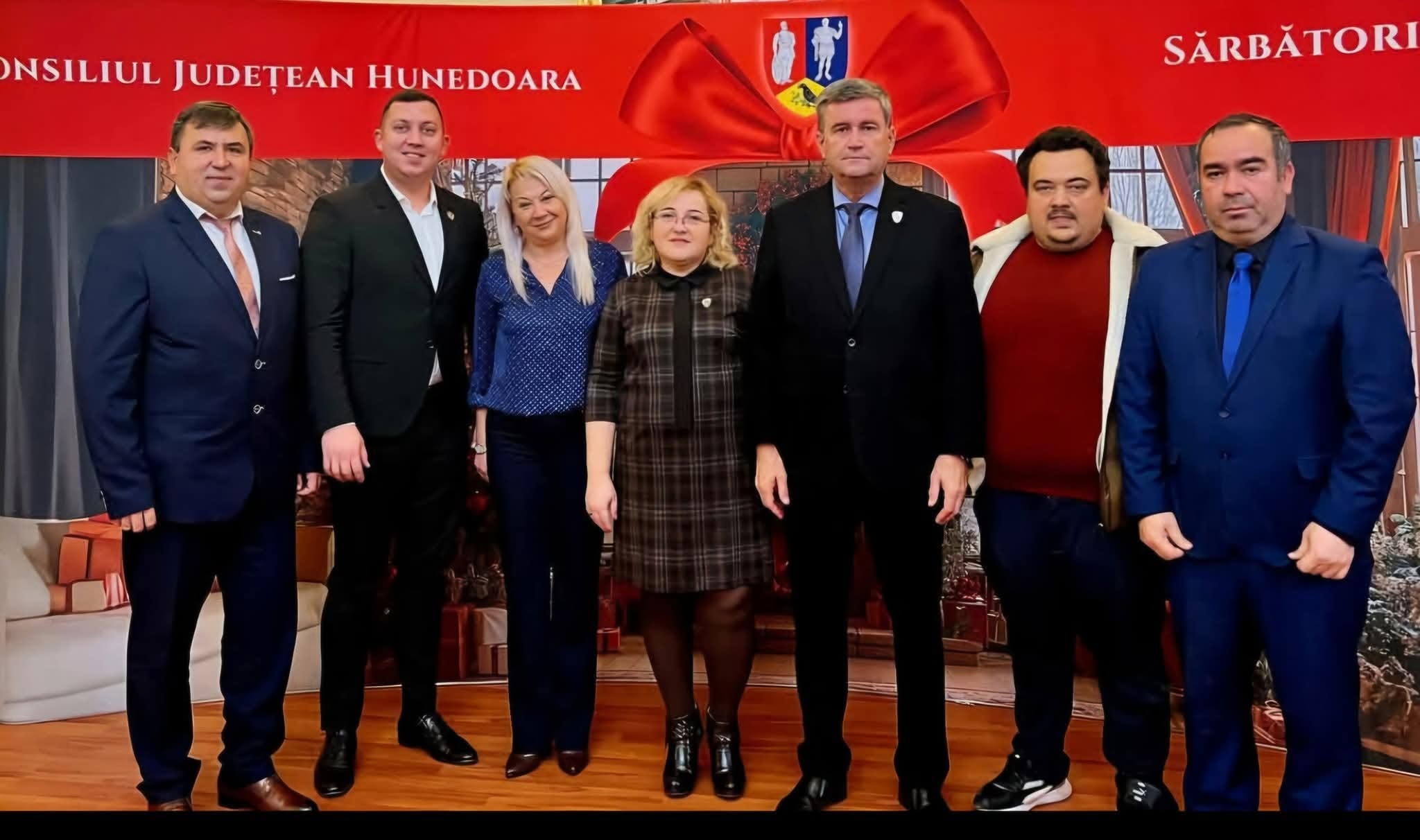 Consilierii județeni AUR Hunedoara cer transmiterea online a ședințelor CJ: „Hunedorenii au dreptul să vadă cum sunt luate deciziile”