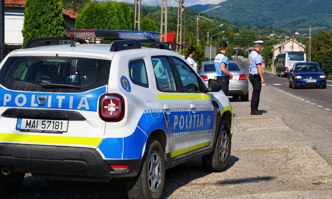 Acțiune a polițiștilor din Sebeș pe DN 67C – Transalpina. 65 de sancțiuni aplicate într-o singură zi