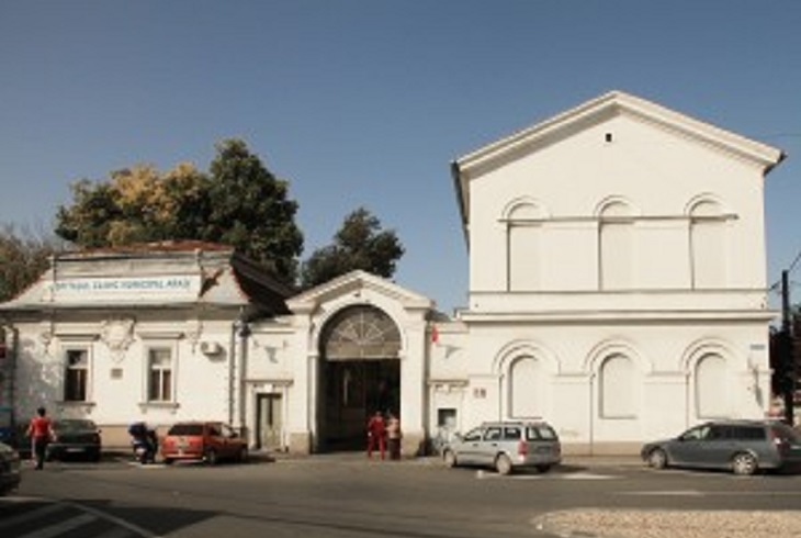 Consiliul Județean Arad amenajează o nouă parcare în incinta Spitalului Municipal: Clădirile degradate vor fi demolate!