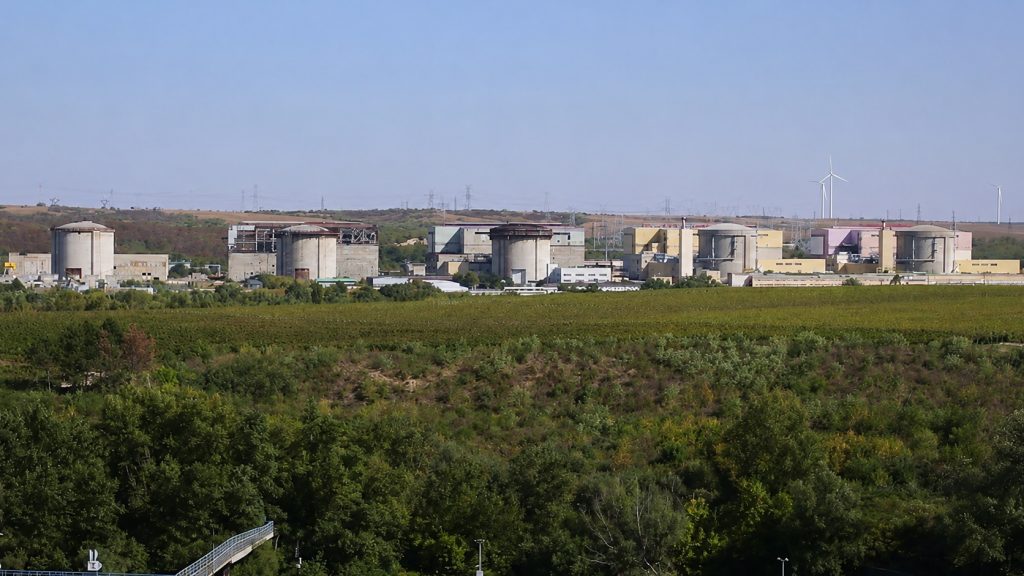 A doua unitate de la Cernavodă, oprită din cauza secetei: Bolojan cere românilor să reducă din consum seara