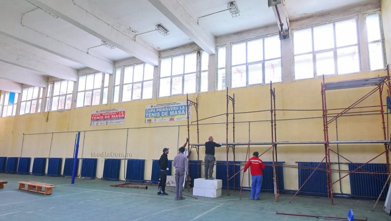 Investiție de aproape 10 milioane de lei la Turda. Sălile de sport ale mai multor școli, renovate și modernizate prin PNRR