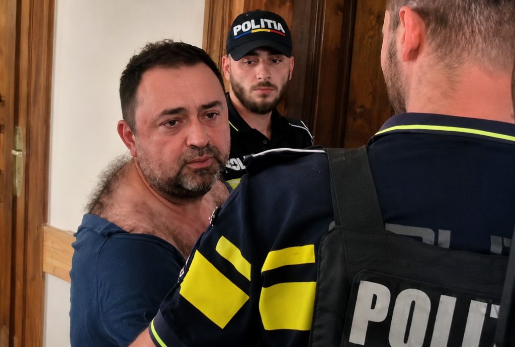 Procurorul Radu George Bucurică, dus la Curtea de Apel Alba Iulia: „Nu am tras cu arma”