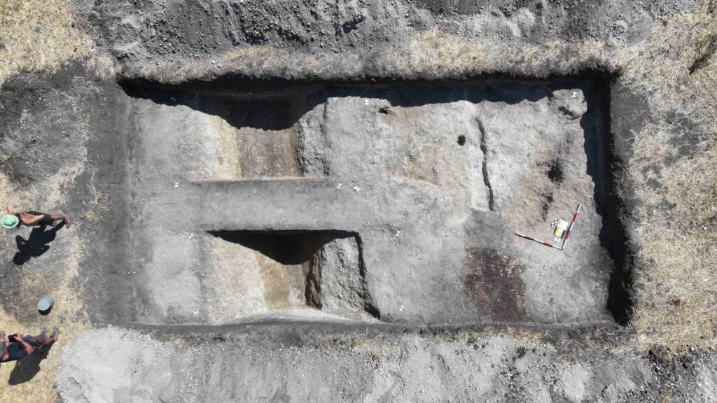 Descoperire arheologică spectaculoasă în Cehia: un sanctuar vechi de 6.500 de ani, orientat după Soare și Lună, este mai vechi decât Stonehenge