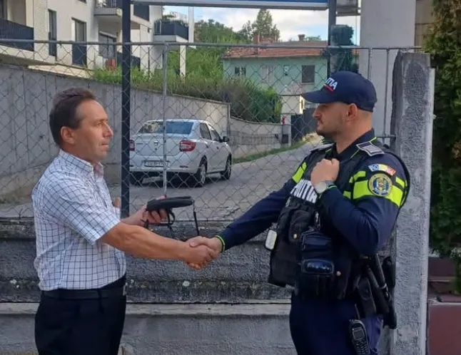 Gest de mare caracter la Cluj! Șoferul CTP Cristian Deiac a găsit 11.500 de euro într-un troleibuz și i-a predat imediat Poliției