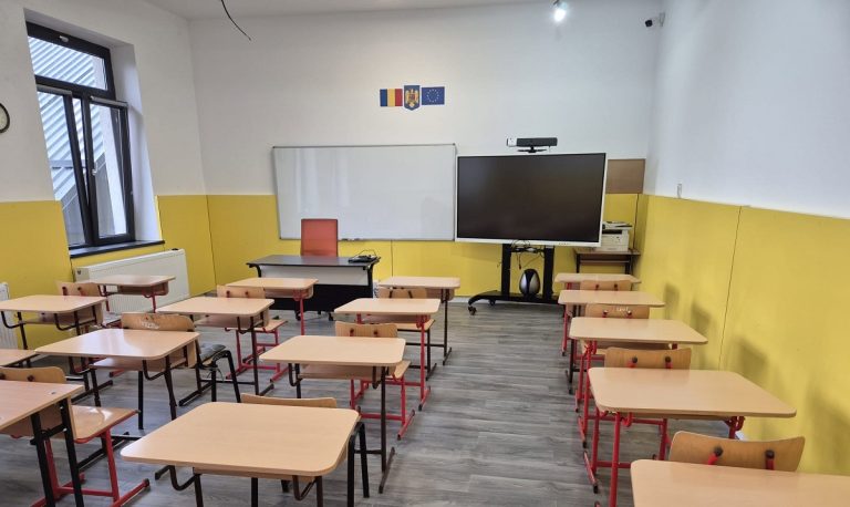 Școala Gimnazială Iara, refăcută după incendiul care i-a distrus acoperișul. Primarul Ioan Dorin Popa: „Fiecare gest, fiecare oră de muncă și fiecare contribuție au contat”