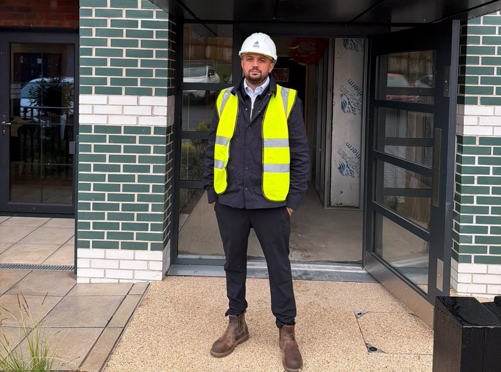 Alin Buși pune o întrebare care doare: „Nu putem avea prețuri de Londra și venituri de Dej”. Cât mai poate suporta omul de rând?