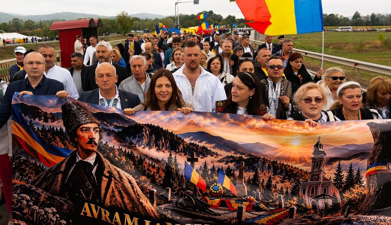Membrii și simpatizanții AUR au fost prezenți la Țebea, ca în fiecare an, pentru a cinsti memoria Crăișorului Munților – Avram Iancu