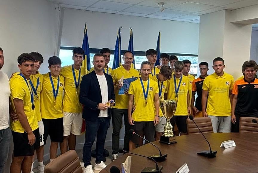 Florești și-a premiat sportivii de performanță: Peste 2,7 milioane de lei investiți anul acesta în infrastructura sportivă