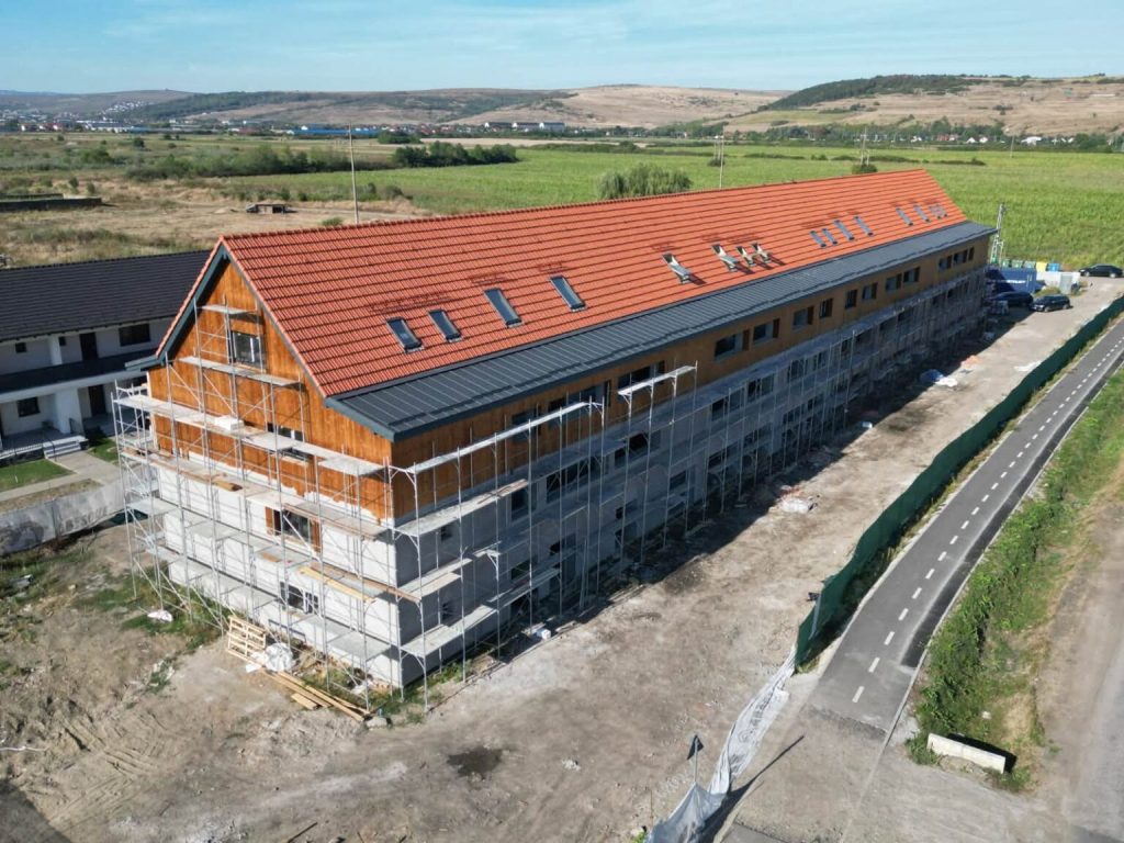 Investiții de 46,5 milioane de lei în Jucu! Sala de sport, creșa și locuințele sociale, în diferite stadii de execuție