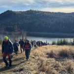 200 de iubitori de munte la inaugurarea unui spectaculos traseu în Beliș