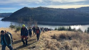200 de iubitori de munte la inaugurarea unui spectaculos traseu în Beliș