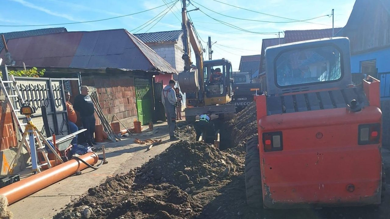 Investiții importante în Aleșd! Primarul Ioan Todoca anunță extinderea rețelelor de apă și canalizare în oraș și în satul Peștiș. Lucrări de 1,8 kilometri în cartierul Obor!