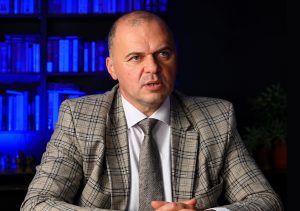Cum a reușit Poliția Cluj-Napoca să combată criminalitatea? Fostul șef Ciprian Vasile Rus dezvăluie strategia din spatele intervențiilor: „Nu acționam întâmplător. Știam exact unde sunt punctele vulnerabile”