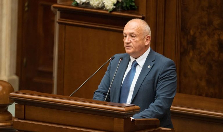 Proiectul AUR privind exploatările din Marea Neagră, blocat în Parlament. Cristian Șipoș: „Locuri de muncă pentru români, bani la buget și control asupra infrastructurii critice”