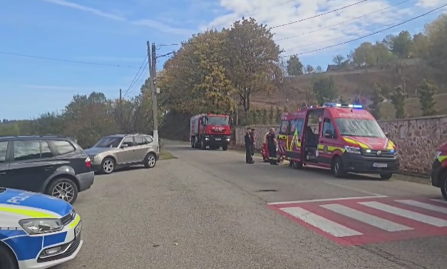 Accident mortal la Băița, în județul Hunedoara: Un pieton de 59 de ani, lovit de o mașină, a murit în ciuda manevrelor de resuscitare! (VIDEO)