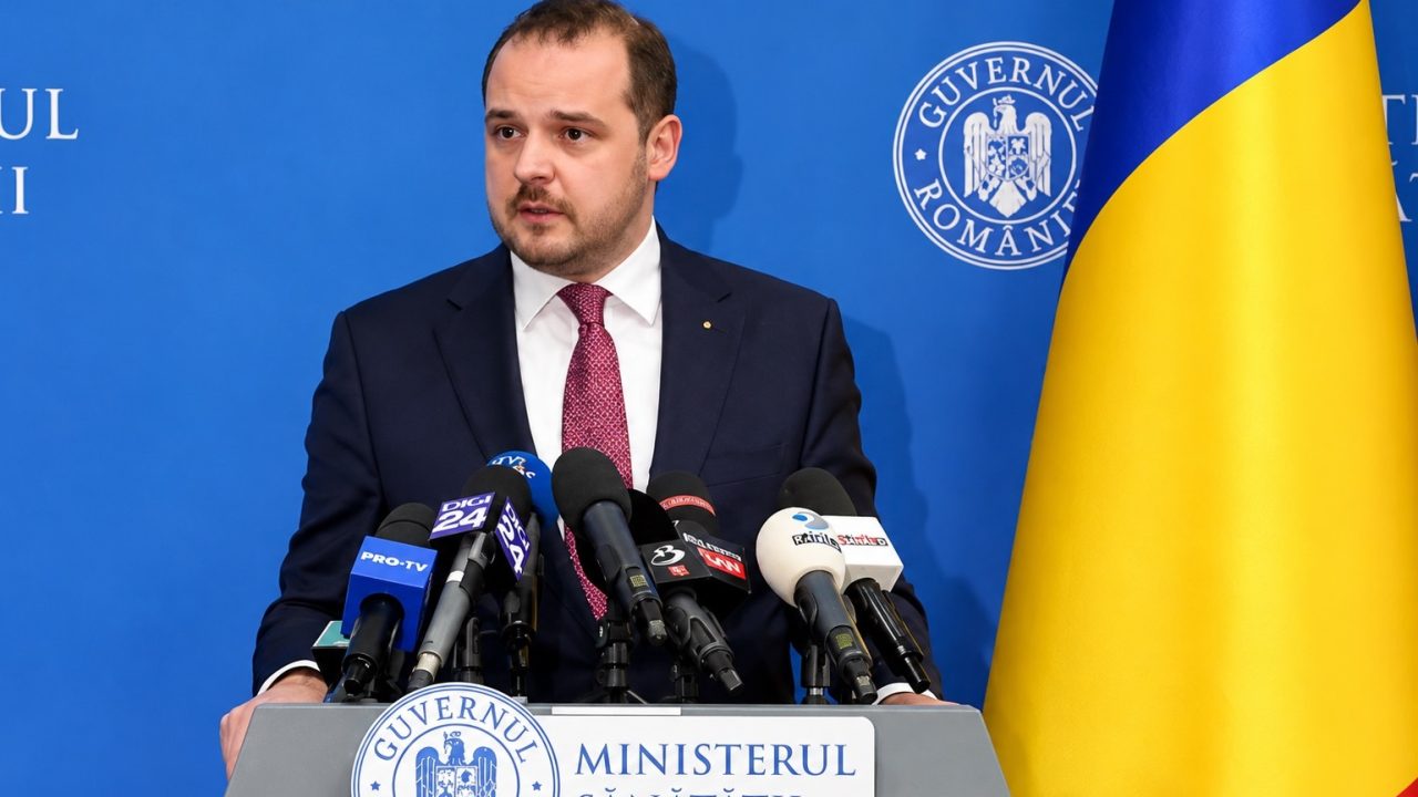 Alexandru Rogobete, avertisment pentru medicii care pleacă de la stat la privat în timpul programului: „La a treia abatere le va fi desfăcut contractul de muncă”
